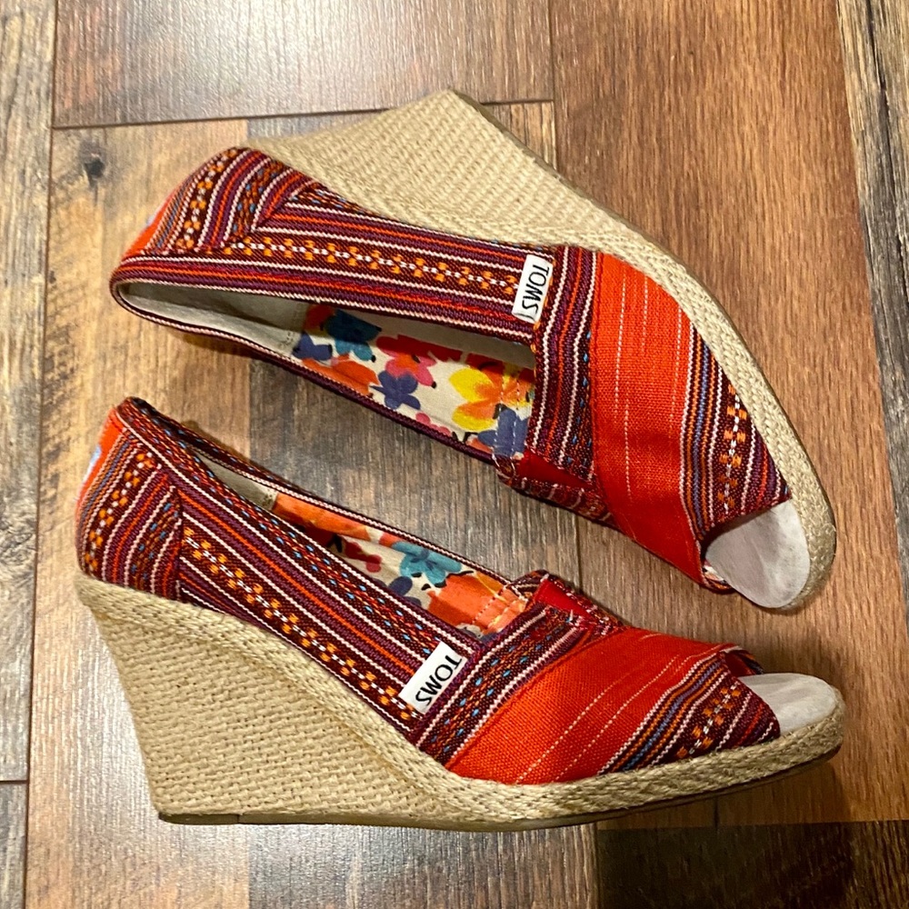 TOMS Lena Peep Toe Espadrille Wedges - Picture 7 of 10